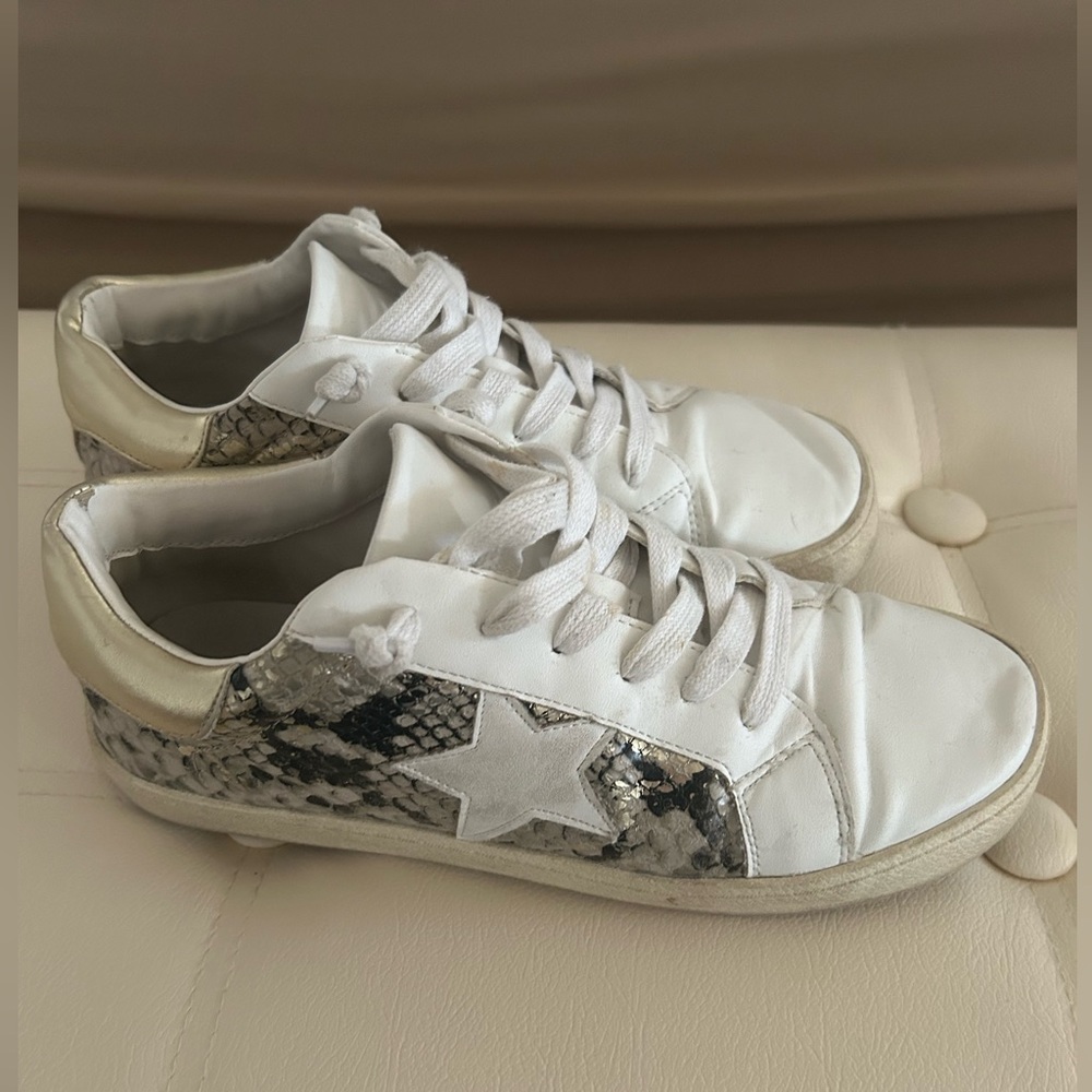 Madden Girl - White Larrk Gold Multi Snakeskin Sneakers